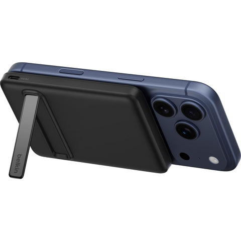 Belkin BoostCharge Slim Magnetic Power Bank with Stand [5K]